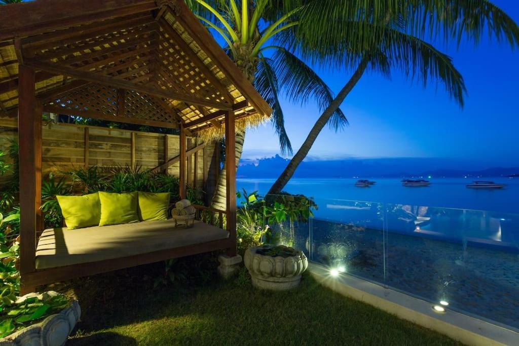 Beachfront Villa Charmant With Private Pool Szamuj-sziget Kültér fotó